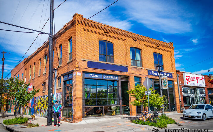 Pictures of Hospitality, Retail property located at 2801 Elm St, Dallas, TX 75226 for sales - image #1