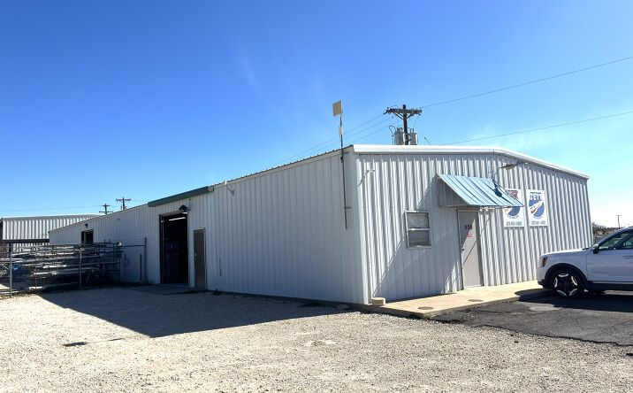 Pictures of Industrial property located at 926 Jody Ln, San Angelo, TX 76904 for sales - image #1