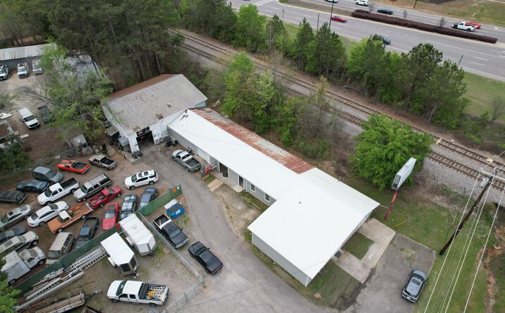 Pictures of Industrial, Mixed Use, Office, Retail property located at 1001 Old Alexander Dr, Augusta, GA 30909 for sales - image #1