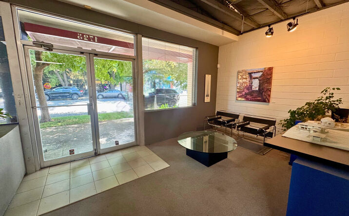 Pictures of Office, Retail property located at 1725 J St, Sacramento, CA 95811 for sales - image #1