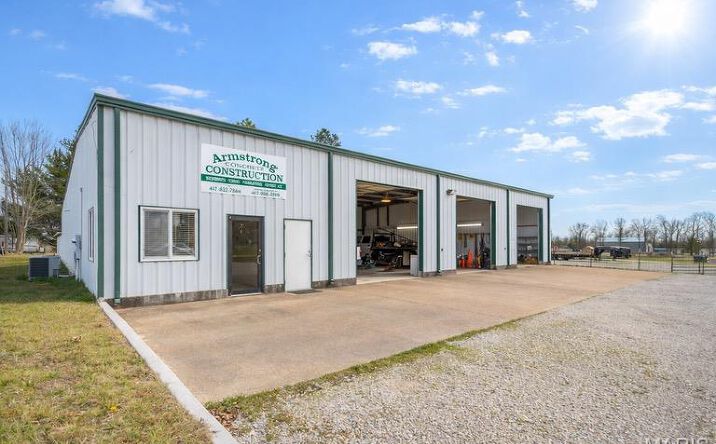 Pictures of Industrial property located at 22801 Sunshine Ln, Lebanon, MO 65536 for sales - image #1