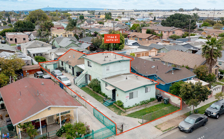 Pictures of Multifamily property located at 1166 E 64th St, Los Angeles, CA 90001 for sales - image #1