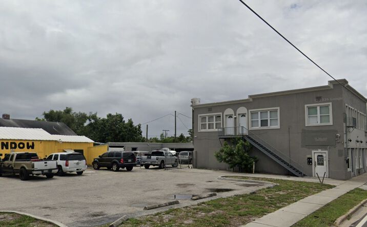 Pictures of Hospitality, Mixed Use, Office, Retail, Special Purpose property located at 2203 9th St W, Bradenton, FL 34205 for sales - image #1