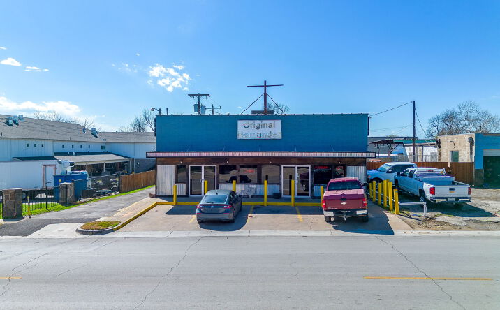Pictures of Hospitality, Retail property located at 1617 NW 25th St, Fort Worth, TX 76164 for sales - image #1