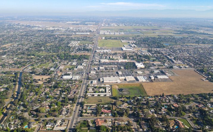 Pictures of Land property located at 1117 S Clovis Ave, Fresno, CA 93727 for sales - image #1