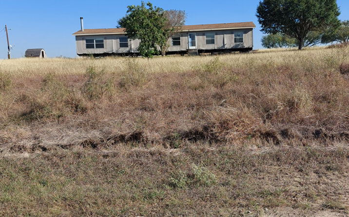 Pictures of Land property located at 450 Mihalski Ln., St. Hedwig, TX 78152 for sales - image #1