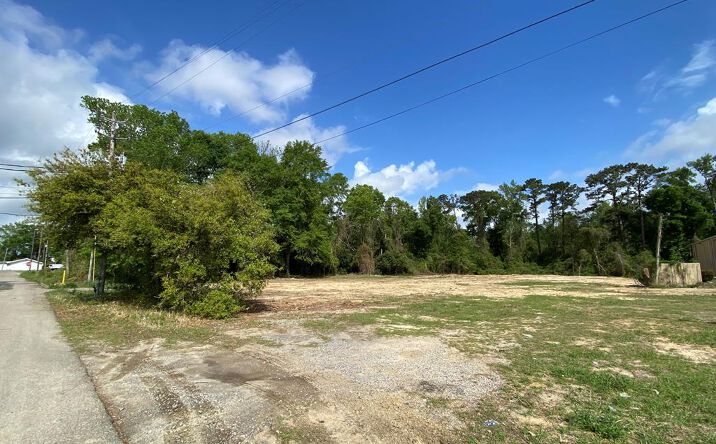 Pictures of Land, Multifamily property located at 1115 Warren Street, Picayune, MS 39466 for sales - image #1
