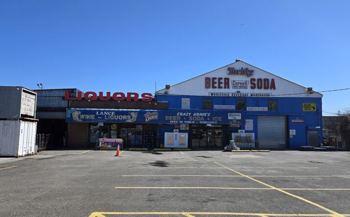 Pictures of Land property located at 658 Rockaway Tpke, Lawrence, NY 11559 for sales - image #1