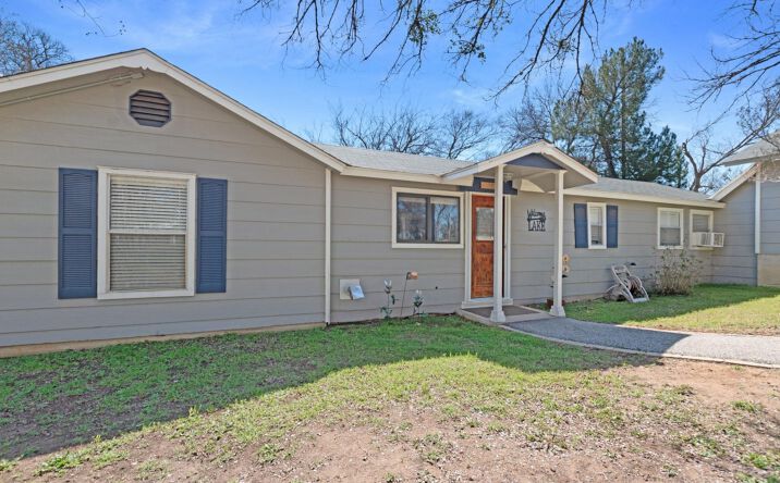 Pictures of Special Purpose property located at 318 Creekside Dr, Burnet, TX 78611 for sales - image #1