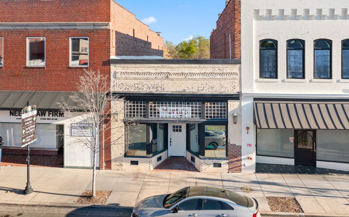 Pictures of Retail property located at 108 E Main Ave, Gastonia, NC 28052 for sales - image #1