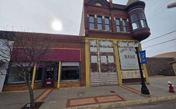 Pictures of Office property located at 117 N Douglas, Ellsworth, KS 67439 for sales - image #1