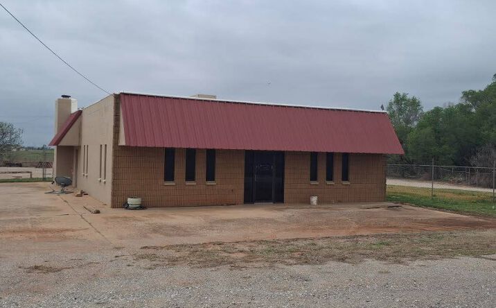 Pictures of Office property located at 4100 S Van Buren, Enid, OK 73703 for sales - image #1