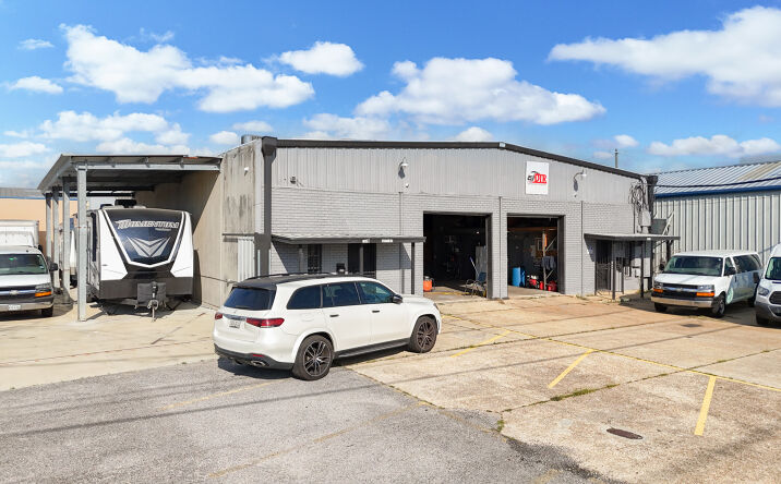 Pictures of Industrial property located at 2837 Sharon St, Kenner, LA 70062 for sales - image #1