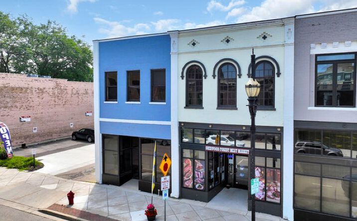 Pictures of Mixed Use, Retail property located at 5814 6th Ave, Kenosha, WI 53140 for sales - image #1