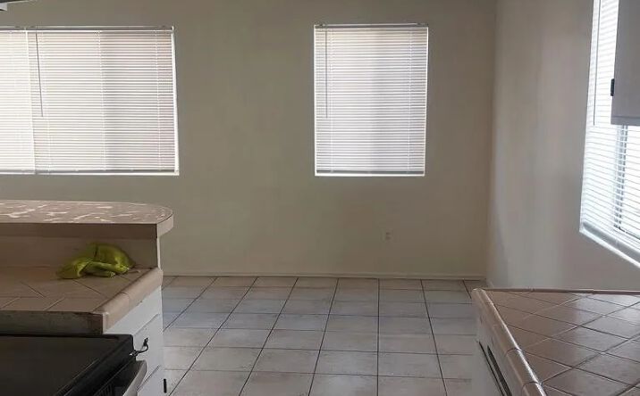 Pictures of Multifamily property located at 3877 Menlo Avenue, San Diego, CA 92105 for sales - image #1
