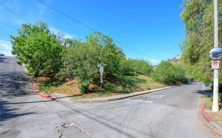 Pictures of Land property located at 3855 Randolph, Los Angeles, CA 90032 for sales - image #1