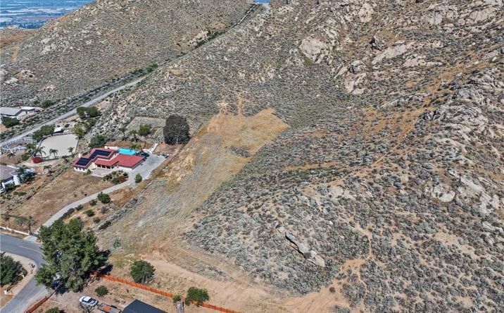 Pictures of Land property located at 2001 Mt Vernon, Riverside, CA 92507 for sales - image #1