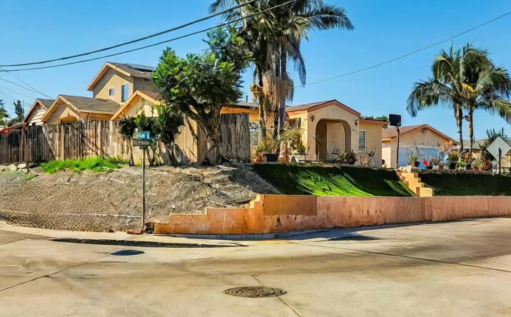 Pictures of Multifamily property located at 2306 Modesto St, San Diego, CA 92105 for sales - image #1