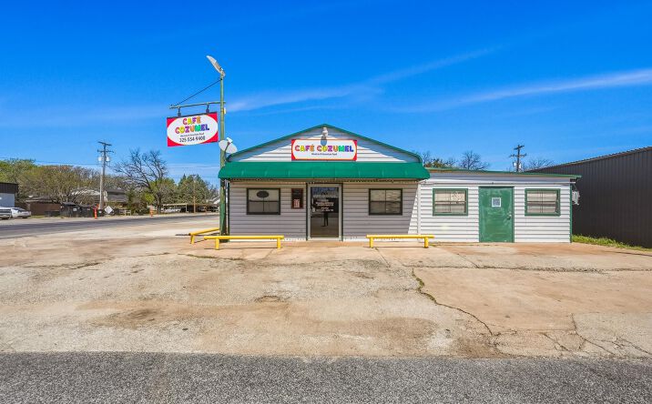 Pictures of Retail property located at 542 Graham St, Tuscola, TX 79562 for sales - image #1