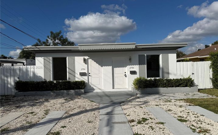 Pictures of Multifamily property located at 2784 SW 31st Pl, Miami, FL 33133 for sales - image #1