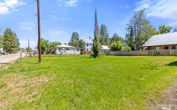 Pictures of Land property located at 508 Montgomery St, Idaho City, ID 83631 for sales - image #1