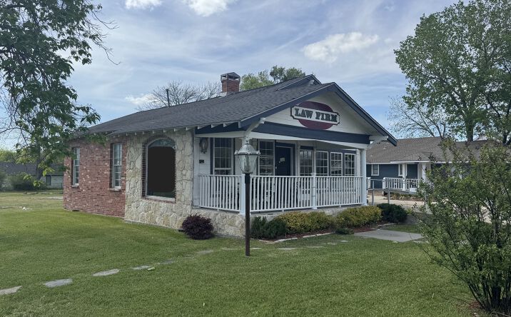 Pictures of Office property located at 103 N Houston Street, Royse City, TX 75189 for sales - image #1