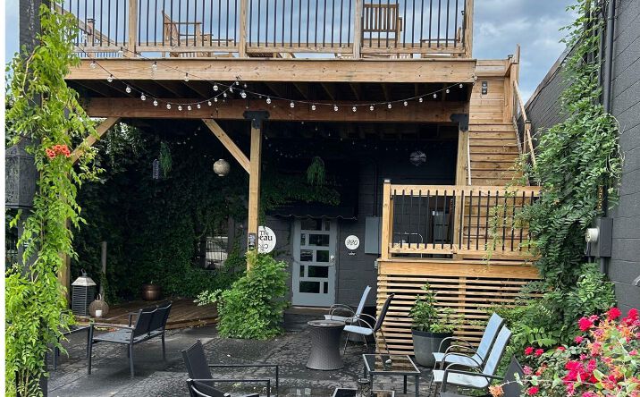 Pictures of Hospitality property located at 220 N Main Street, Cheboygan, MI 49721 for sales - image #1