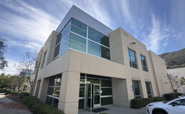 Pictures of Industrial property located at 27321 Via Industria, Temecula, CA 92590 for sales - image #1