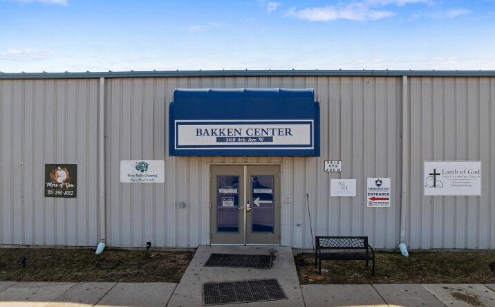 Pictures of Retail property located at 3410 4th Ave W, Williston, ND 58801 for sales - image #1
