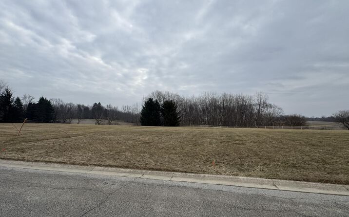 Pictures of Land property located at 1711 Littler Drive, Chesterton, IN 46304 for sales - image #1