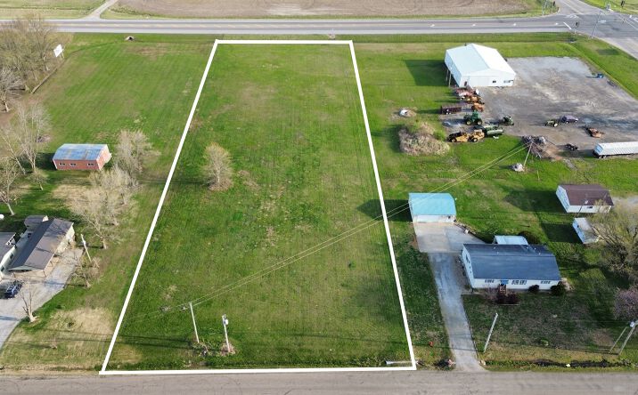 Pictures of Land, Multifamily property located at W 12th Street, Flora, IL 62839 for sales - image #1