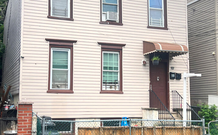 Pictures of Multifamily property located at 94 Gordon Street, Staten Island, NY 10304 for sales - image #1