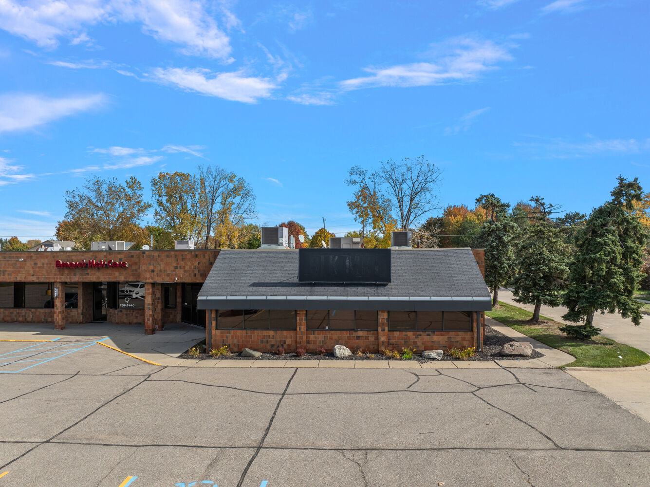 41560 Garfield Rd, Clinton Township, MI 48038 | Crexi.com