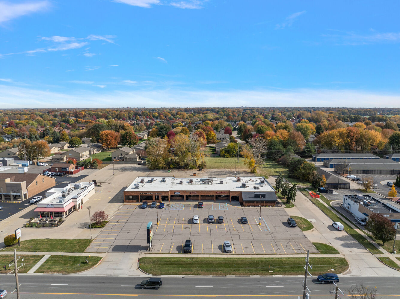 41560 Garfield Rd, Clinton Township, MI 48038 | Crexi.com