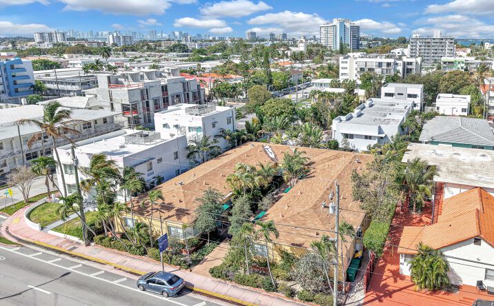Pictures of Multifamily property located at 7610 Harding Ave, Miami Beach, FL 33141 for sales - image #1
