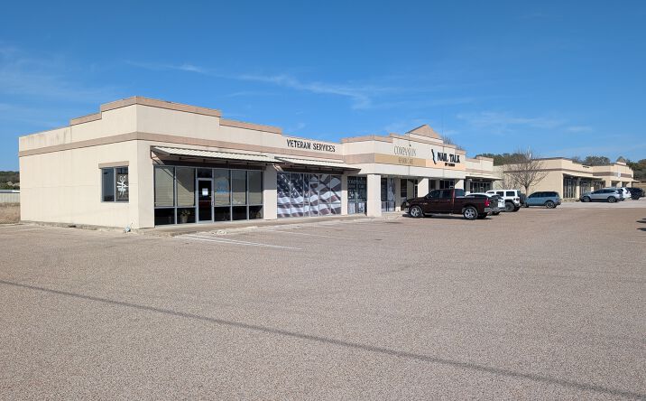 Pictures of Retail property located at 409 State Hwy 36 Bypass N, Gatesville, TX 76528 for sales - image #1