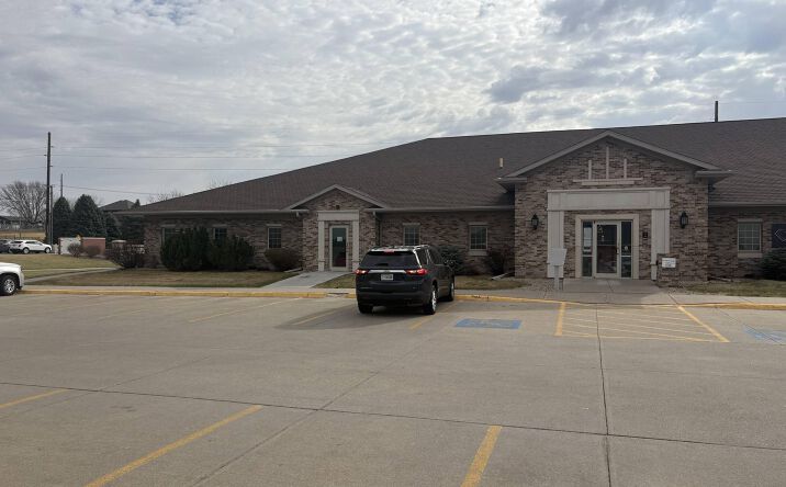 Pictures of Office property located at 2501 Lakeridge Dr, Norfolk, NE 68701 for sales - image #1