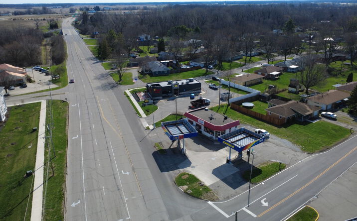 Pictures of Retail property located at 3401 E Memorial Dr, Muncie, IN 47302 for sales - image #1
