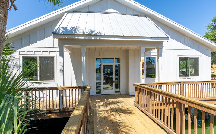 Pictures of Office, Retail property located at 9080 Baymeadows Pk Dr, Jacksonville, FL 32256 for sales - image #1