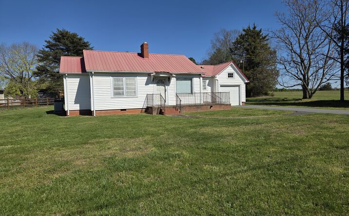 Pictures of Office property located at 2744 N Nc 16 Business Hwy, Denver, NC 28037 for sales - image #1