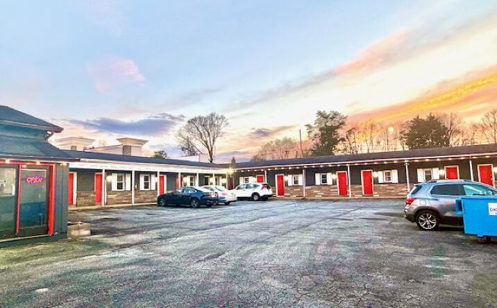 Pictures of Hospitality property located at 5171 NJ-42, Washington Township, NJ 08012 for sales - image #1