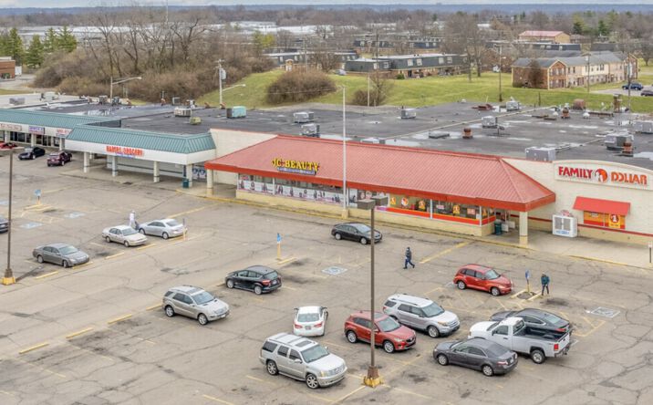 Pictures of Retail property located at 665 Northland Blvd, Cincinnati, OH 45240 for sales - image #1