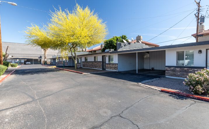 Pictures of Multifamily property located at 2020 W Hayward Ave, Phoenix, AZ 85021 for sales - image #1