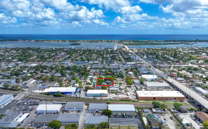 Pictures of Multifamily property located at 3804 Miller Ave, West Palm Beach, FL 33405 for sales - image #1