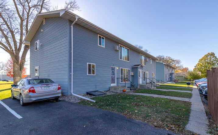 Pictures of Multifamily property located at 113 East Welcome Avenue, Mankato, MN 56001 for sales - image #1