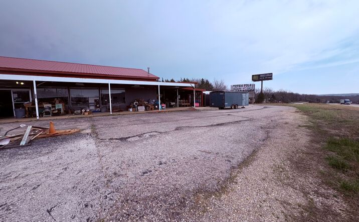 Pictures of Mixed Use property located at 15890 Co Rd 8140, Rolla, MO 65401 for sales - image #1
