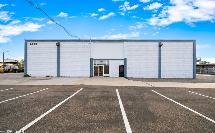 Pictures of Industrial, Mixed Use, Office, Self Storage property located at 1790 Industrial Blvd, Lake Havasu City, AZ 86403 for sales - image #1