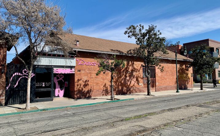 Pictures of Retail property located at 242 E Oak Ave, Visalia, CA 93291, 303 N Garden St, Visalia, CA 93291, 309 N Garden St, Visalia, CA 93291 for sales - image #1