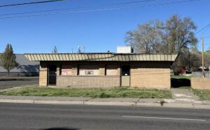 Pictures of Office property located at 1776 Washburn Way, Klamath Falls, OR 97603 for sales - image #1
