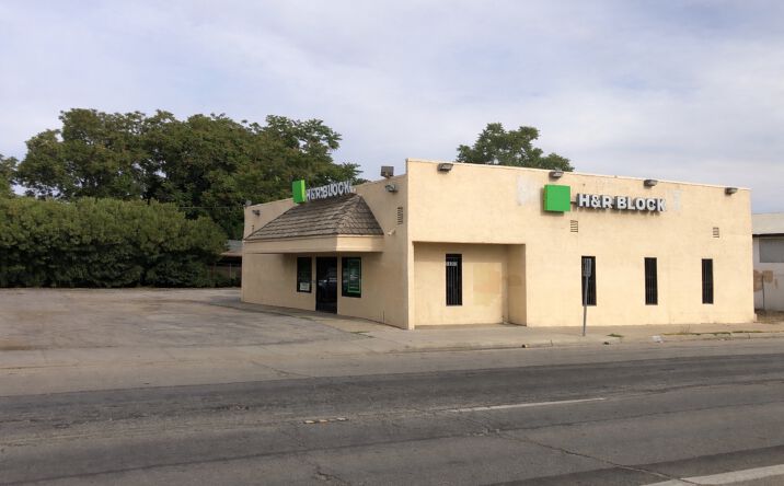 Pictures of Retail property located at 10209 Main St, Lamont, CA 93241 for sales - image #1